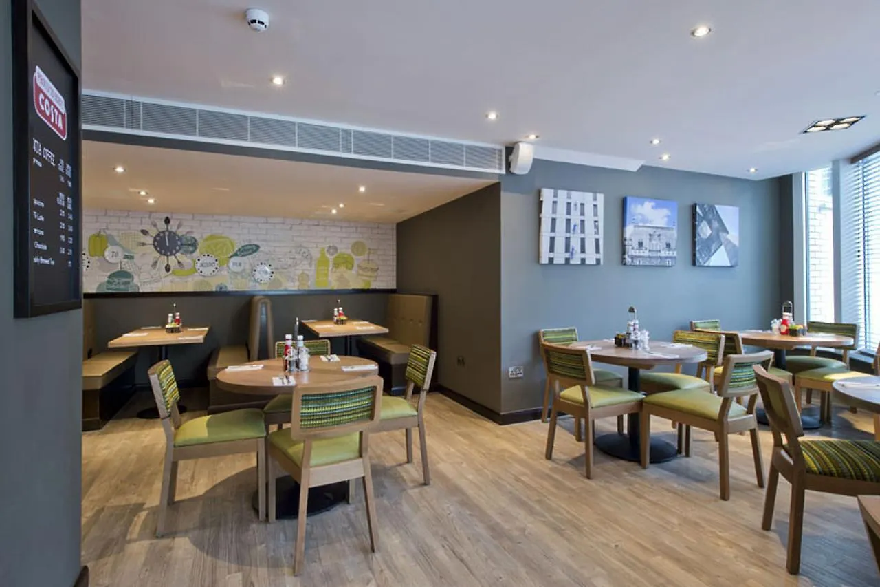 Premier Inn Southwark Borough High St London 3*,
